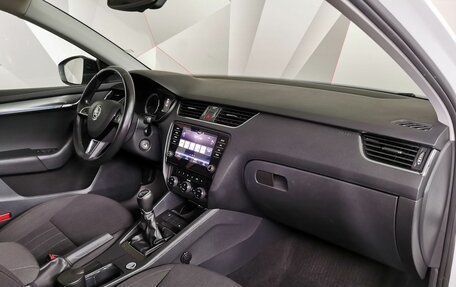Skoda Octavia, 2017 год, 1 515 000 рублей, 9 фотография