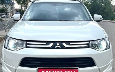 Mitsubishi Outlander III рестайлинг 3, 2014 год, 1 500 000 рублей, 1 фотография