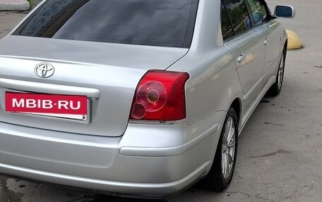 Toyota Avensis III рестайлинг, 2003 год, 800 000 рублей, 7 фотография
