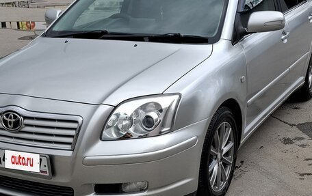 Toyota Avensis III рестайлинг, 2003 год, 800 000 рублей, 8 фотография