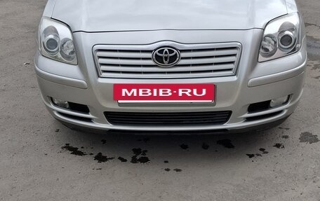 Toyota Avensis III рестайлинг, 2003 год, 800 000 рублей, 3 фотография