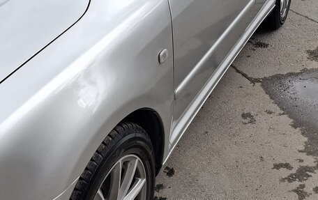 Toyota Avensis III рестайлинг, 2003 год, 800 000 рублей, 18 фотография