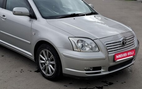 Toyota Avensis III рестайлинг, 2003 год, 800 000 рублей, 15 фотография