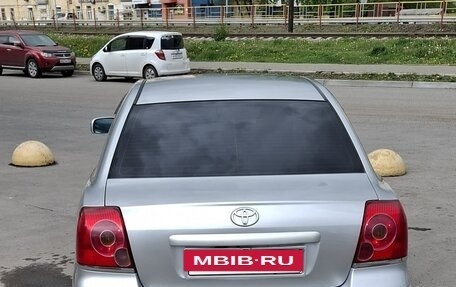 Toyota Avensis III рестайлинг, 2003 год, 800 000 рублей, 16 фотография