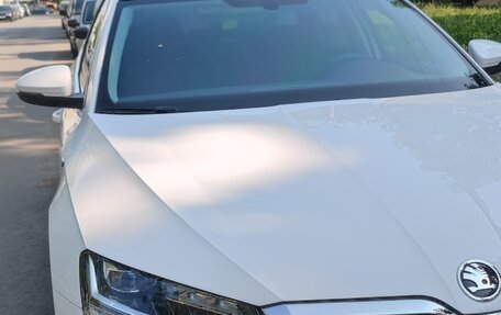 Skoda Superb III рестайлинг, 2020 год, 2 299 900 рублей, 2 фотография