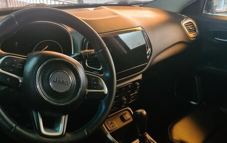 Jeep Compass II, 2018 год, 1 350 000 рублей, 8 фотография