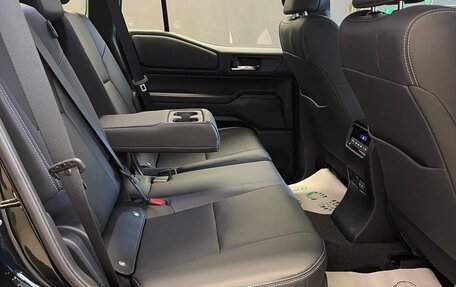 Toyota Land Cruiser Prado, 2024 год, 9 300 000 рублей, 11 фотография