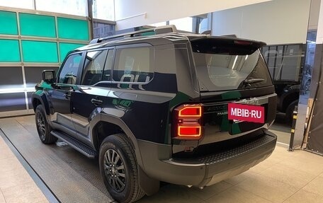 Toyota Land Cruiser Prado, 2024 год, 9 300 000 рублей, 5 фотография