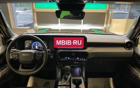 Toyota Land Cruiser Prado, 2024 год, 9 300 000 рублей, 15 фотография