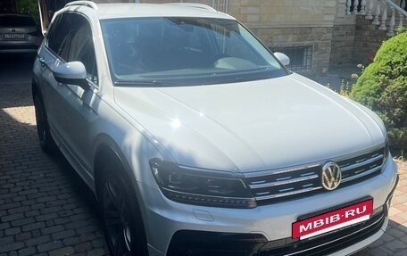 Volkswagen Tiguan II, 2018 год, 3 200 000 рублей, 2 фотография