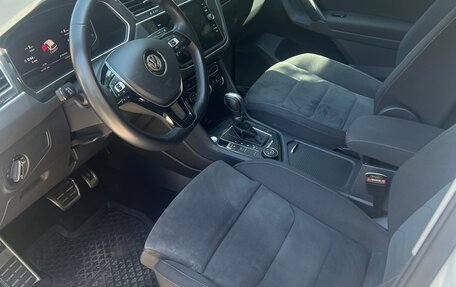 Volkswagen Tiguan II, 2018 год, 3 200 000 рублей, 12 фотография