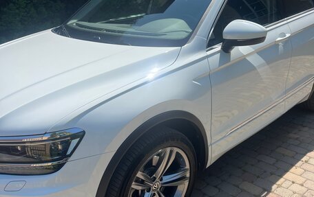 Volkswagen Tiguan II, 2018 год, 3 200 000 рублей, 13 фотография