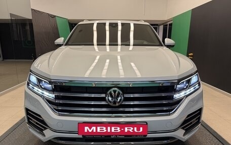 Volkswagen Touareg III, 2019 год, 5 200 000 рублей, 2 фотография