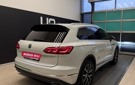 Volkswagen Touareg III, 2019 год, 5 200 000 рублей, 6 фотография