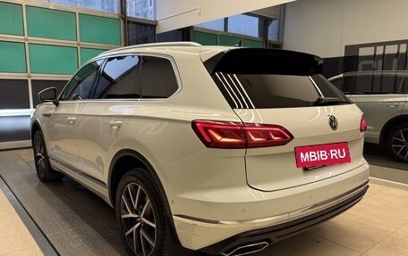 Volkswagen Touareg III, 2019 год, 5 200 000 рублей, 4 фотография