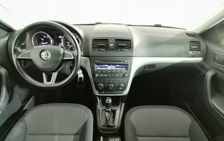 Skoda Yeti I рестайлинг, 2014 год, 1 355 000 рублей, 11 фотография