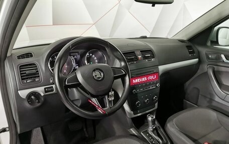 Skoda Yeti I рестайлинг, 2014 год, 1 355 000 рублей, 15 фотография