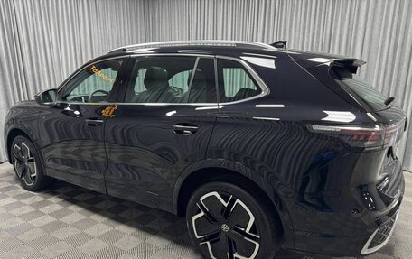 Volkswagen Tiguan, 2024 год, 4 495 000 рублей, 7 фотография