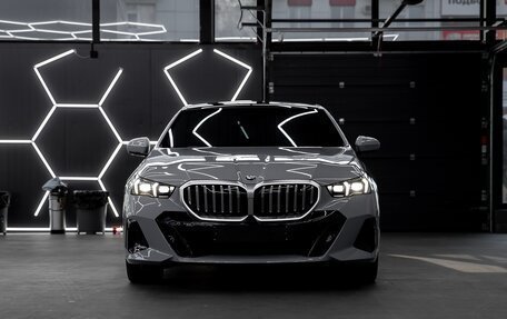 BMW 5 серия, 2024 год, 6 950 000 рублей, 5 фотография