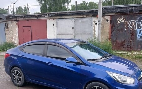 Hyundai Solaris II рестайлинг, 2011 год, 620 000 рублей, 5 фотография