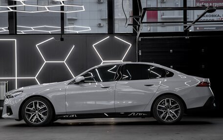BMW 5 серия, 2024 год, 6 950 000 рублей, 12 фотография