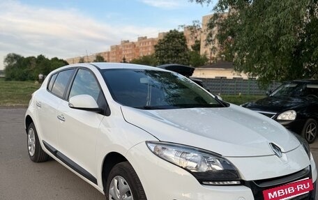 Renault Megane III, 2013 год, 780 000 рублей, 2 фотография