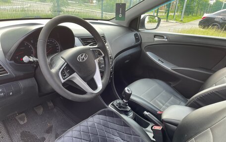 Hyundai Solaris II рестайлинг, 2016 год, 820 000 рублей, 5 фотография