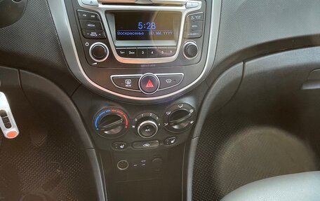 Hyundai Solaris II рестайлинг, 2016 год, 820 000 рублей, 8 фотография