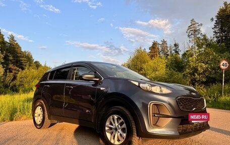 KIA Sportage IV рестайлинг, 2020 год, 2 000 000 рублей, 19 фотография