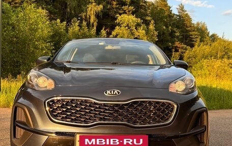 KIA Sportage IV рестайлинг, 2020 год, 2 000 000 рублей, 21 фотография