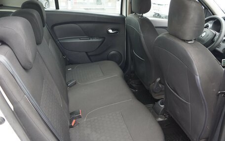 Renault Sandero II рестайлинг, 2015 год, 750 000 рублей, 8 фотография
