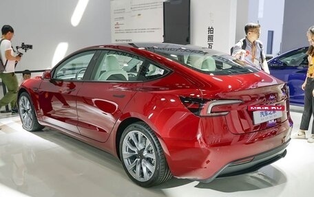 Tesla Model 3 I, 2025 год, 5 700 000 рублей, 2 фотография