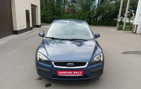 Ford Focus II рестайлинг, 2005 год, 289 000 рублей, 2 фотография
