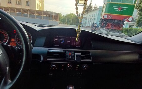 BMW 5 серия, 2004 год, 1 099 000 рублей, 9 фотография