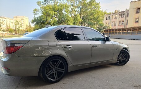 BMW 5 серия, 2004 год, 1 099 000 рублей, 3 фотография