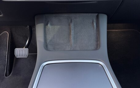 Tesla Model Y I, 2023 год, 3 980 000 рублей, 17 фотография