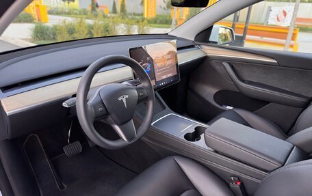 Tesla Model Y I, 2023 год, 3 980 000 рублей, 16 фотография