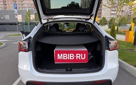 Tesla Model Y I, 2023 год, 3 980 000 рублей, 13 фотография