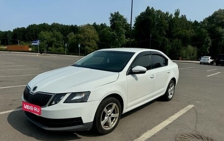 Skoda Octavia, 2017 год, 950 000 рублей, 3 фотография