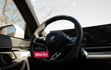 BMW 5 серия, 2024 год, 6 890 000 рублей, 21 фотография