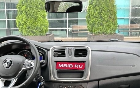 Renault Logan II, 2018 год, 870 000 рублей, 3 фотография