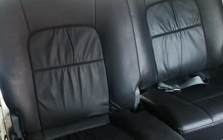 KIA Carnival III, 2003 год, 350 000 рублей, 13 фотография
