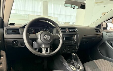 Volkswagen Jetta VI, 2014 год, 930 000 рублей, 15 фотография