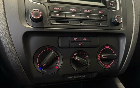 Volkswagen Jetta VI, 2014 год, 930 000 рублей, 23 фотография