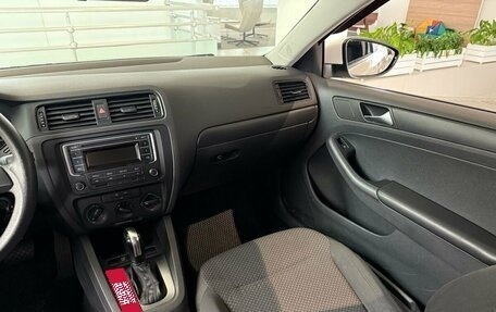 Volkswagen Jetta VI, 2014 год, 930 000 рублей, 17 фотография