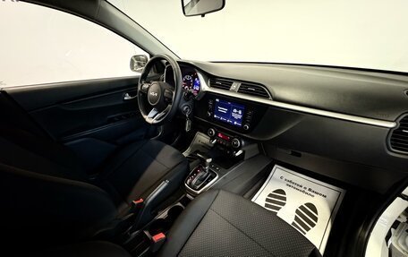 KIA Rio IV, 2021 год, 1 830 000 рублей, 17 фотография