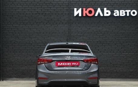 Hyundai Solaris II рестайлинг, 2019 год, 1 350 000 рублей, 5 фотография