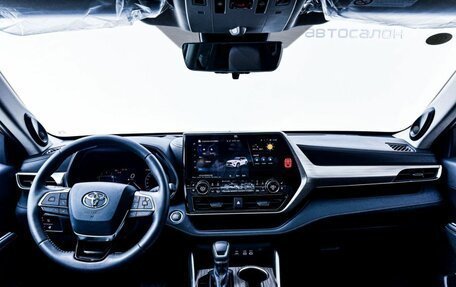 Toyota Highlander, 2025 год, 5 550 000 рублей, 8 фотография