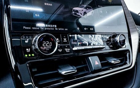 Toyota Highlander, 2025 год, 5 550 000 рублей, 13 фотография
