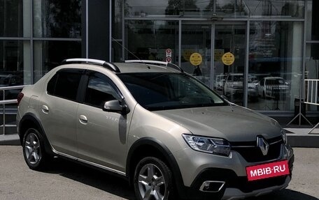 Renault Logan II, 2019 год, 1 209 000 рублей, 3 фотография